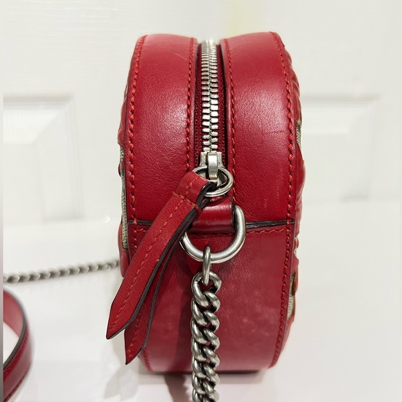 Gucci Arabesque Small Camera Bag / Red - Picture 6 of 15